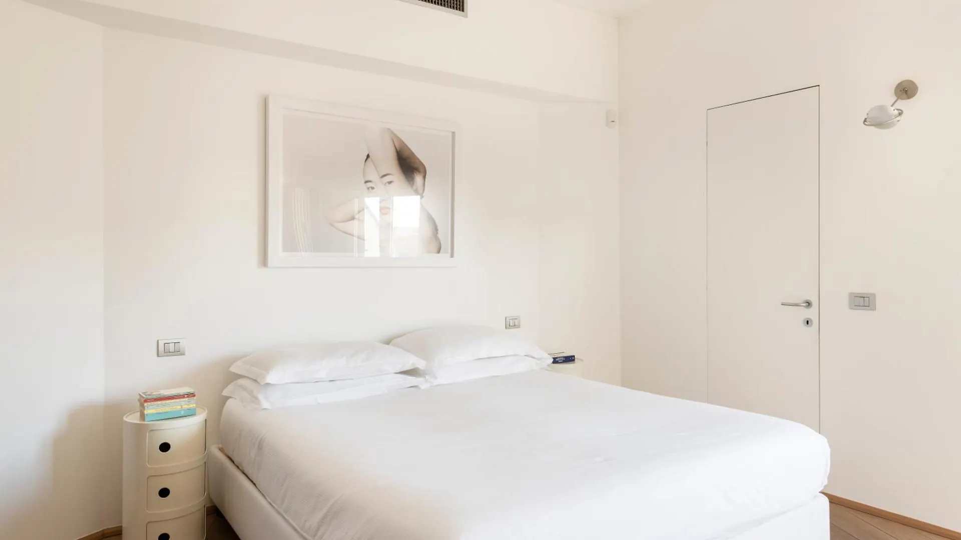 Milano City Design Apartment, Modern And Stylish Apartment Milan