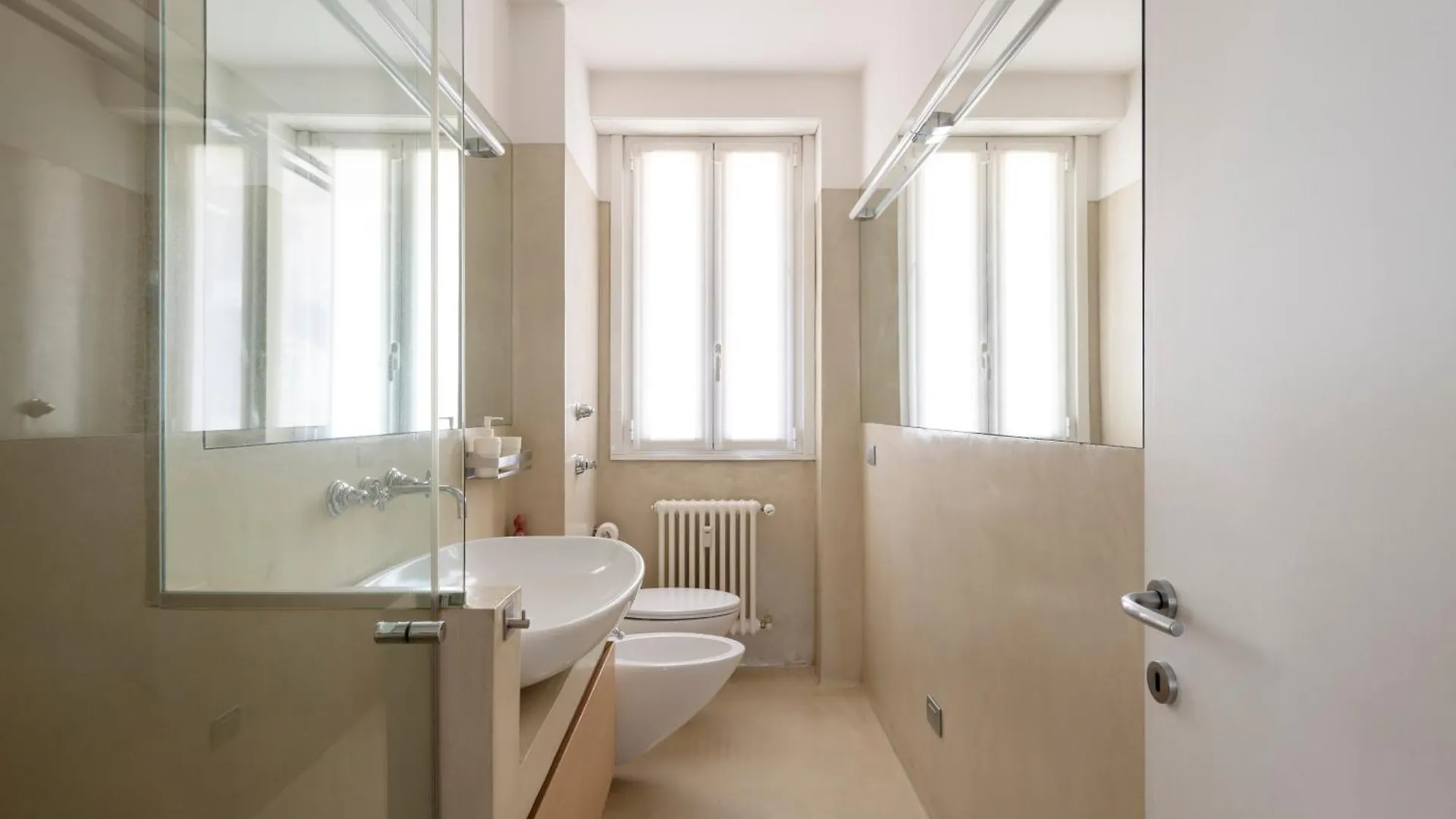 Apartment Milano City Design Apartment, Modern And Stylish