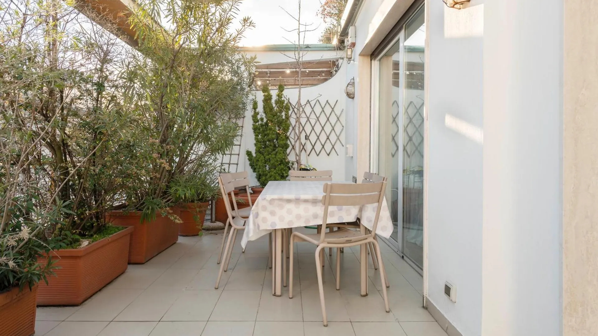 شقة Milano City Design Apartment, Modern And Stylish